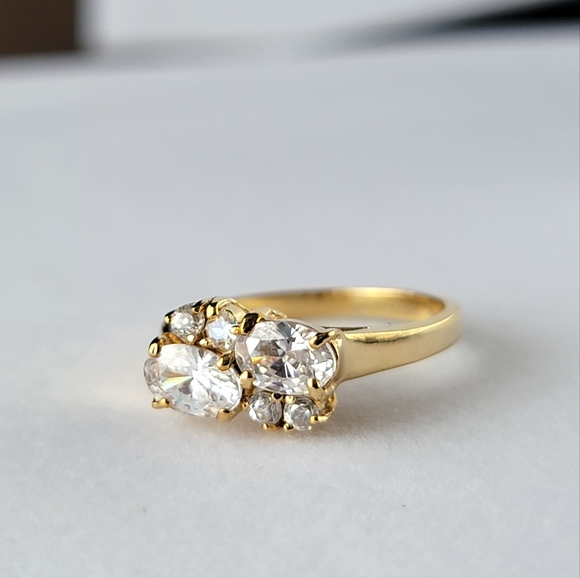 Vintage CZ Cluster Ring Yellow Gold Plated Simulated Diamond Engagement Ring 6 ¼ - Picture 10 of 14